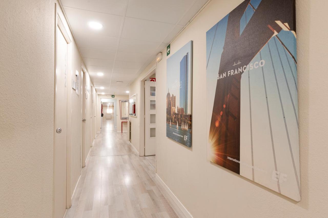 Ar Residencia Estudiantil Barcelona Exterior photo